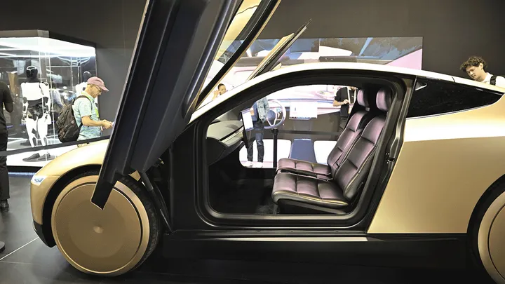 Tesla Robotaxi Showcase